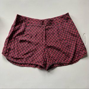 Club Monaco Silk Red and Black Geometric Pattern Shorts Size 2